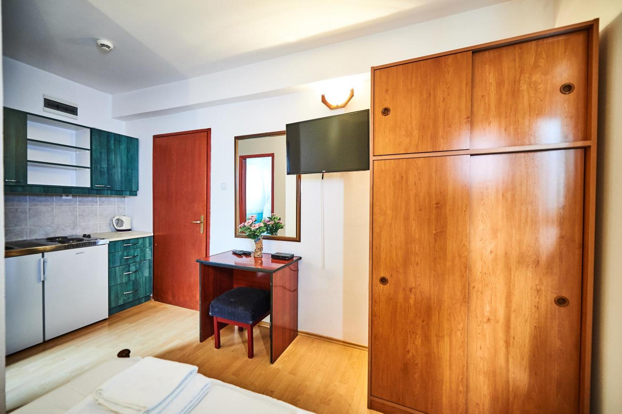 Family Apartments Mont Будва Екстер'єр фото