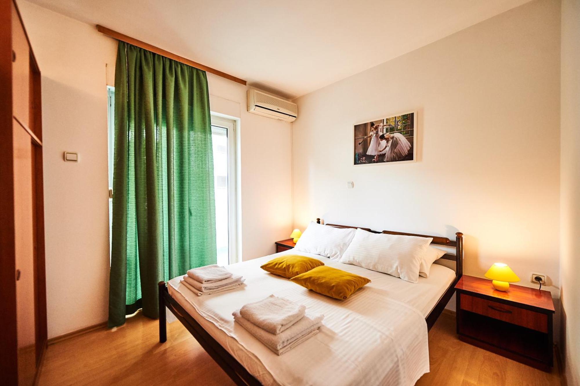 Family Apartments Mont Будва Екстер'єр фото