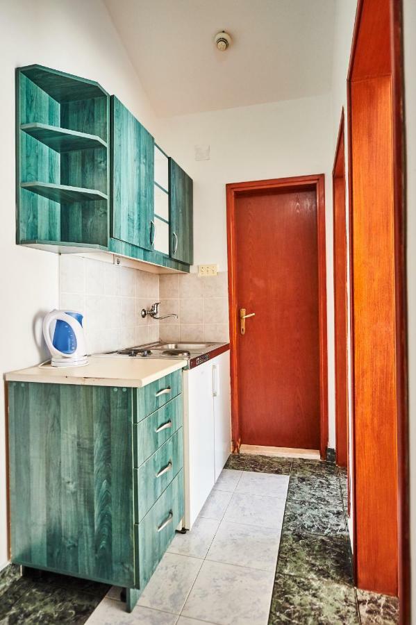 Family Apartments Mont Будва Екстер'єр фото