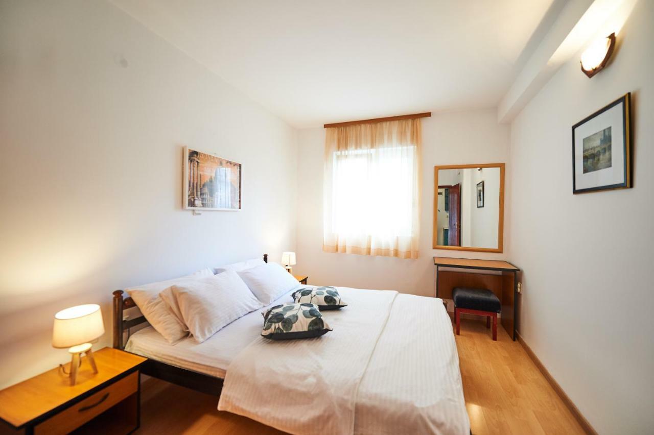 Family Apartments Mont Будва Екстер'єр фото